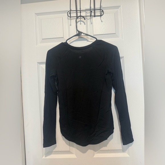 Lululemon Long Sleeve Black Lightweight Shirt Size Small. - Picture 2 of 5